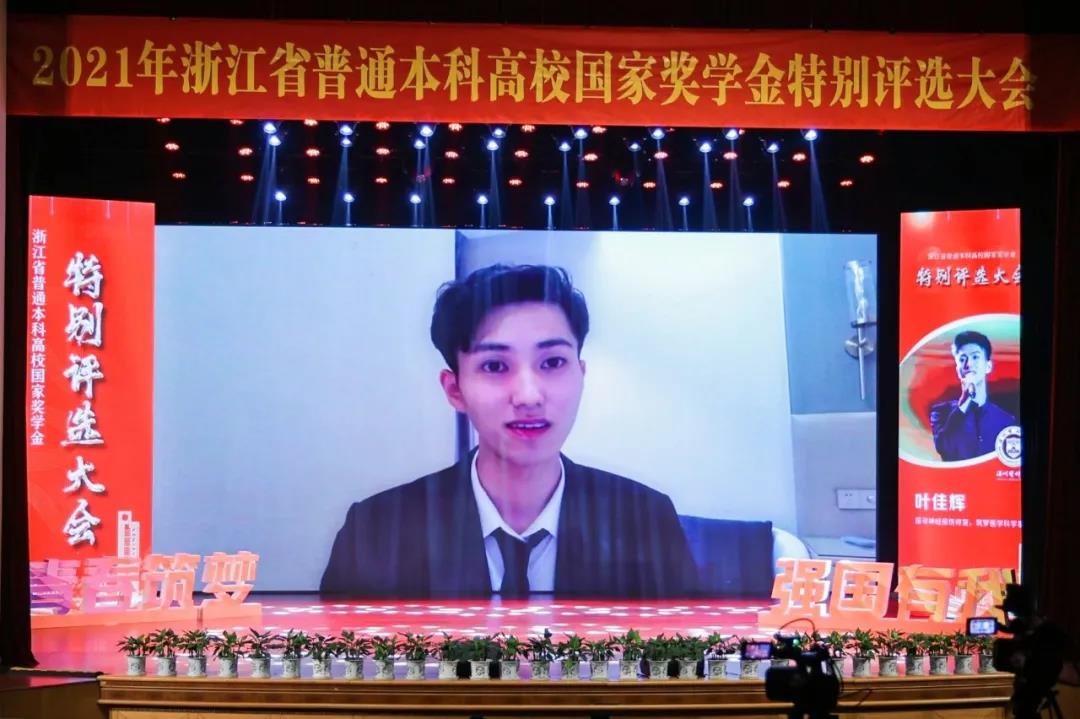 2·2·.jpg 2·2·.jpg