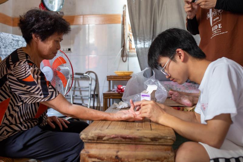 IMG_6795.jpg IMG_6795.jpg