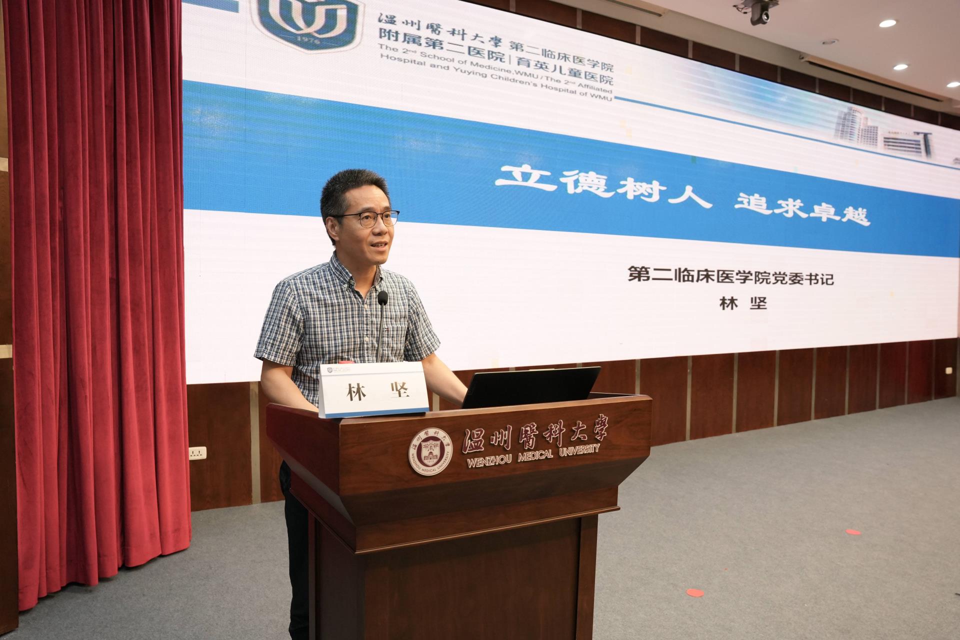 DSC08485(1).jpg DSC08485(1).jpg