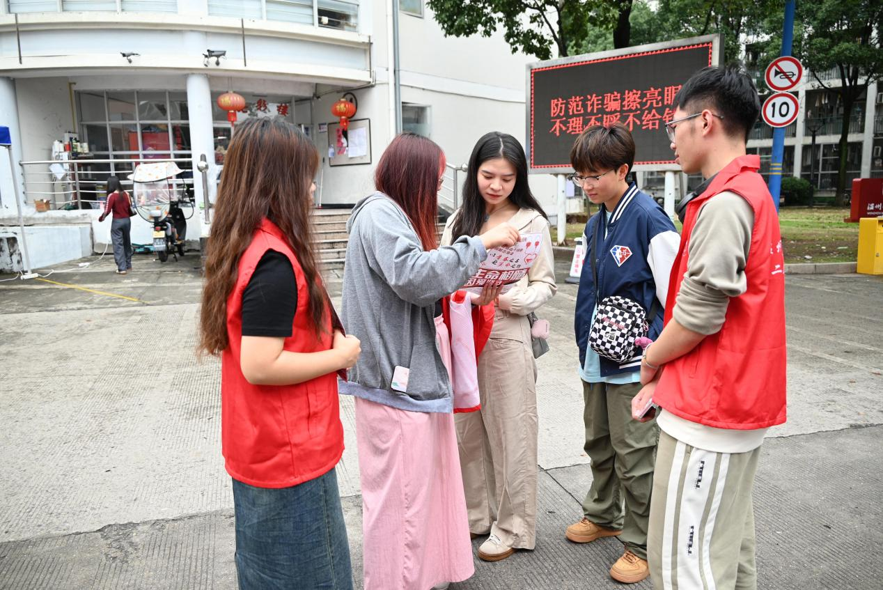 图片 1.png 图片 1.png